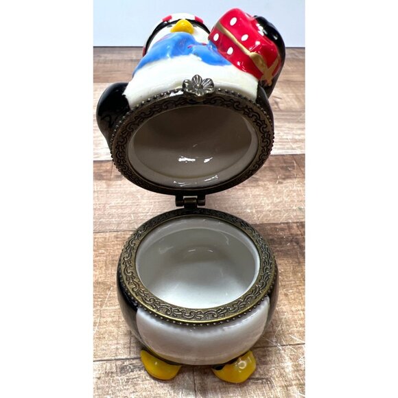Penguin Ceramic Hinged Trinket Box Ornament With Red & White Hat And Scarf - Picture 4 of 5